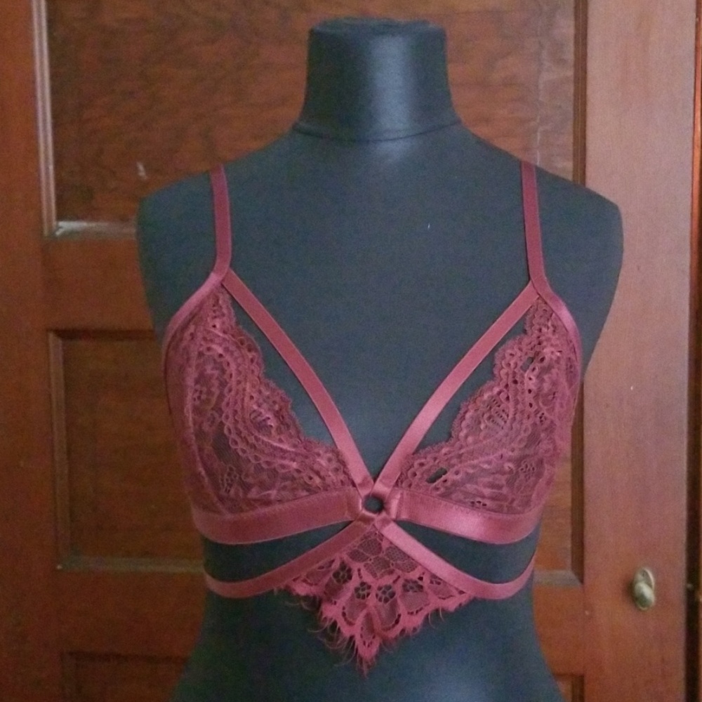 NWOT maroon lace bralette